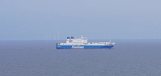 Finnlines Ferry Finnpartner sur la route de Travemünde à Malmö