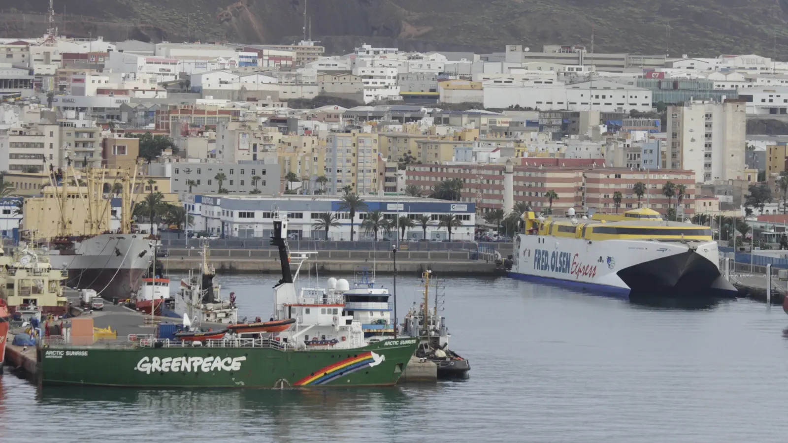 Fred. Olsen Express Ferry Bentago Express dans le port de Las Palmas, Gran Canaria.