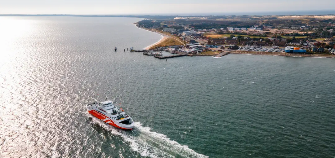 FRS Syltfähre Syltexpress devant l'embarcadère du ferry à List sur Sylt