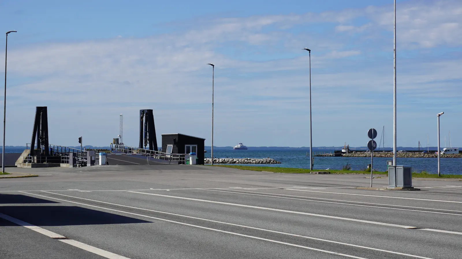 Du débarcadère des ferries à Tårs partent les Ferries vers Spodsbjerg sur Lolland.